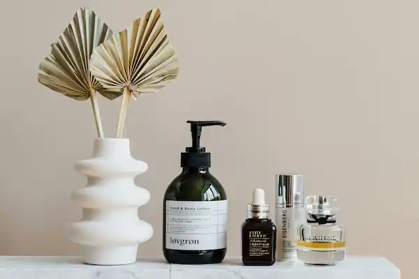 Auswahl der verwendeten hochwertigen Pflegeprodukte des Beauty-Wellness Salons für die Beauty-Demo-Website erstellt von webdesign4you.at